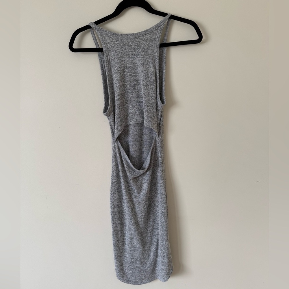 25.| Aritzia | Wilfred Free | Grey Yasmin Dress - Picture 4 of 6